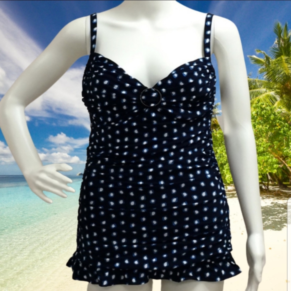 Like new 36DD Shaping Underwire Swimsuit